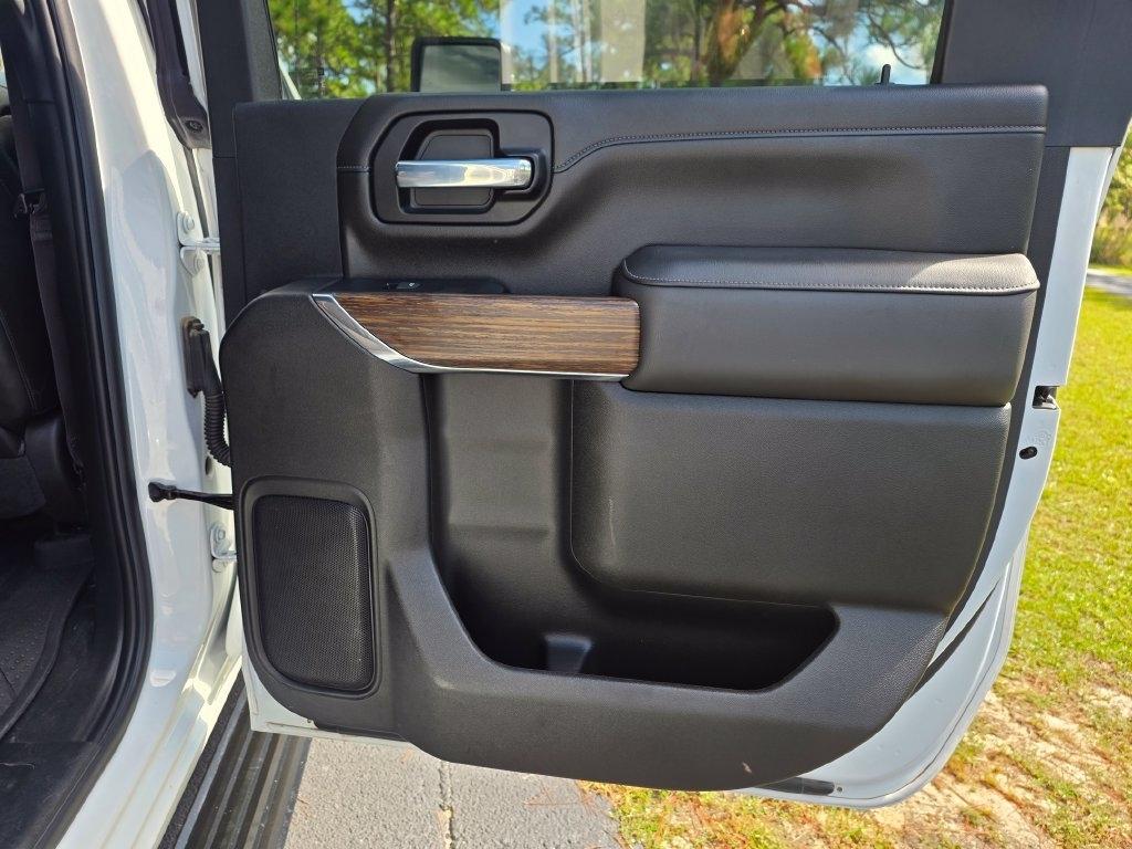 Chevrolet Silverado 3500HD 4WD Crew Cab 172" High Country 2022