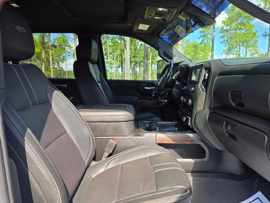 Chevrolet Silverado 3500HD 4WD Crew Cab 172" High Country 2022