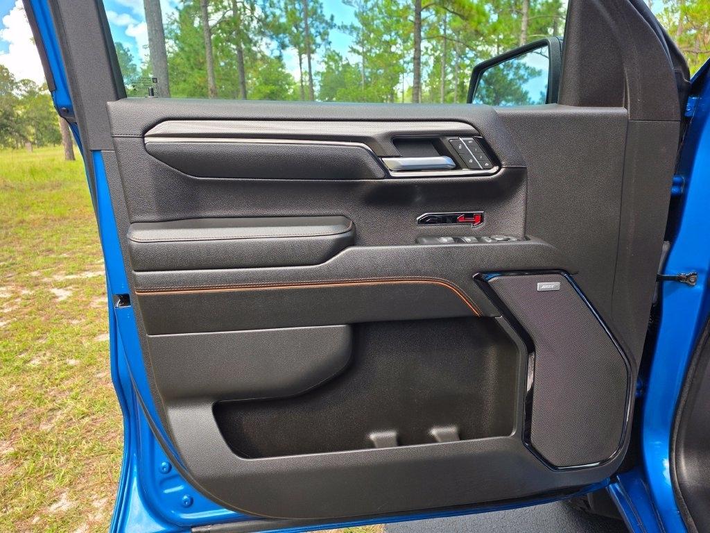 GMC Sierra 1500 4WD Crew Cab 147" AT4 2022