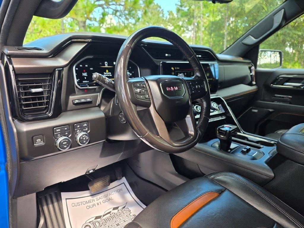 GMC Sierra 1500 4WD Crew Cab 147" AT4 2022