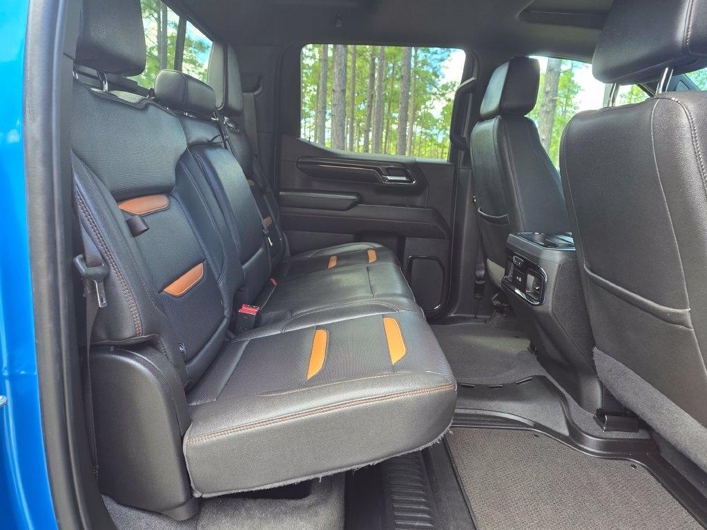 GMC Sierra 1500 4WD Crew Cab 147" AT4 2022