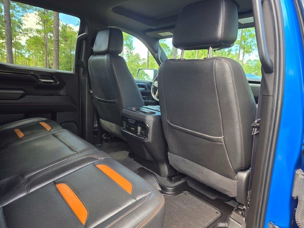 GMC Sierra 1500 4WD Crew Cab 147" AT4 2022