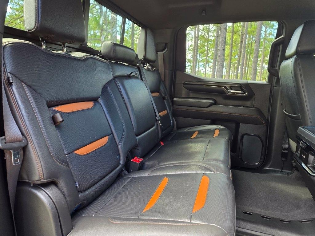 GMC Sierra 1500 4WD Crew Cab 147" AT4 2022