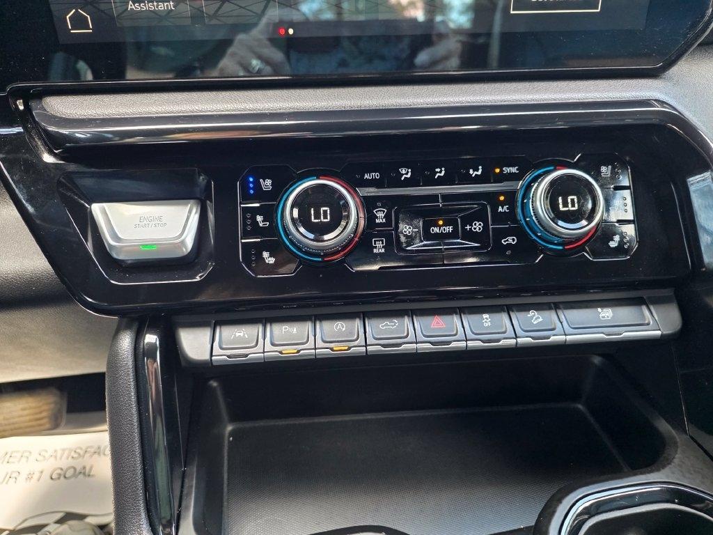 GMC Sierra 1500 4WD Crew Cab 147" AT4 2022
