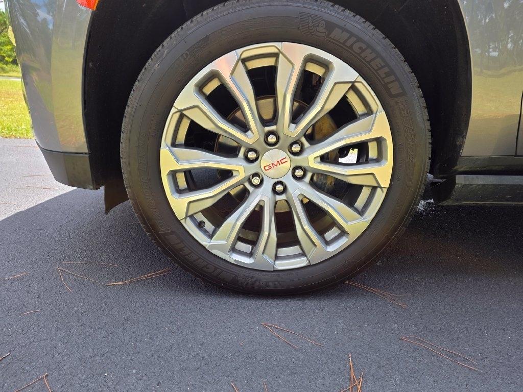 GMC Yukon 4WD 4dr Denali 2022