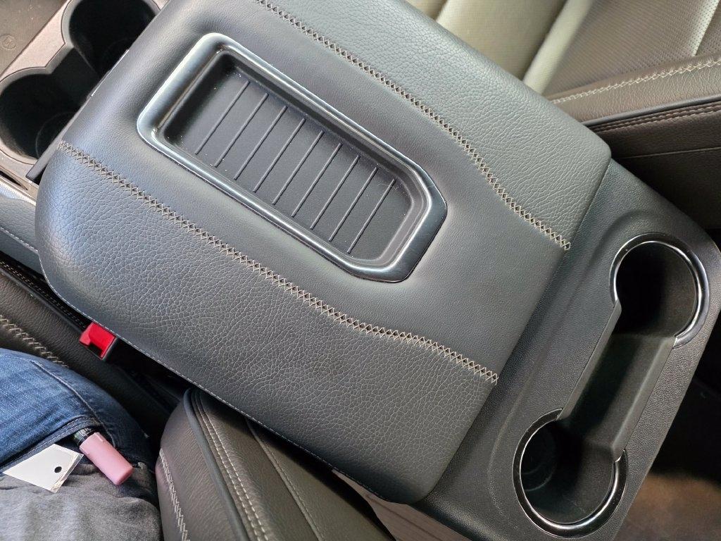 GMC Yukon 4WD 4dr Denali 2022