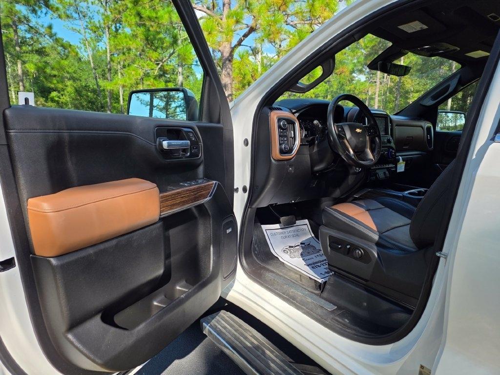 Chevrolet Silverado 1500 4WD Crew Cab 147" High Country 2021