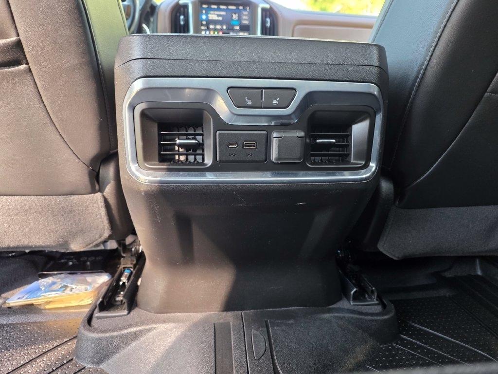 Chevrolet Silverado 1500 4WD Crew Cab 147" High Country 2021
