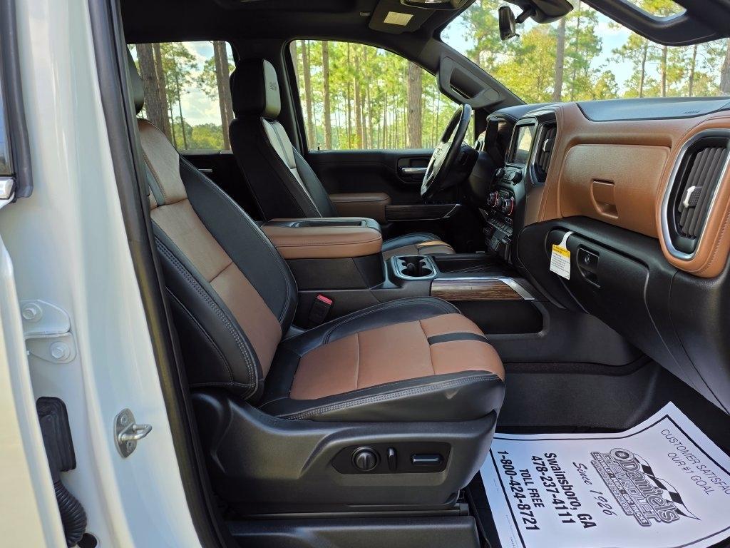 Chevrolet Silverado 1500 4WD Crew Cab 147" High Country 2021