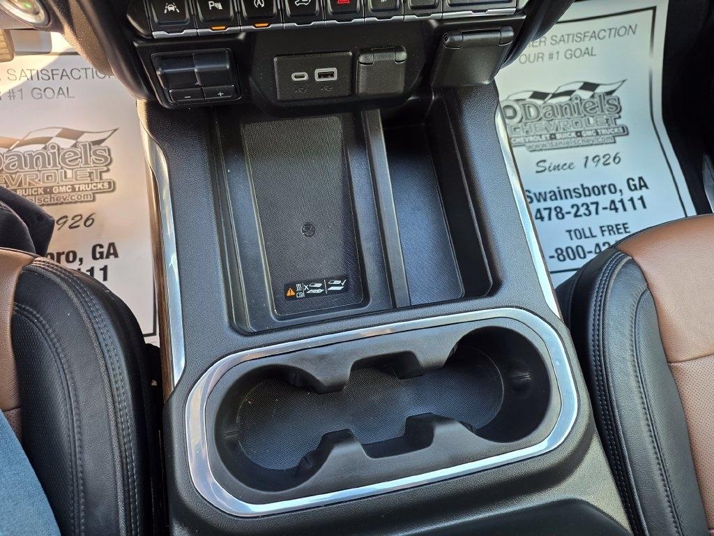 Chevrolet Silverado 1500 4WD Crew Cab 147" High Country 2021