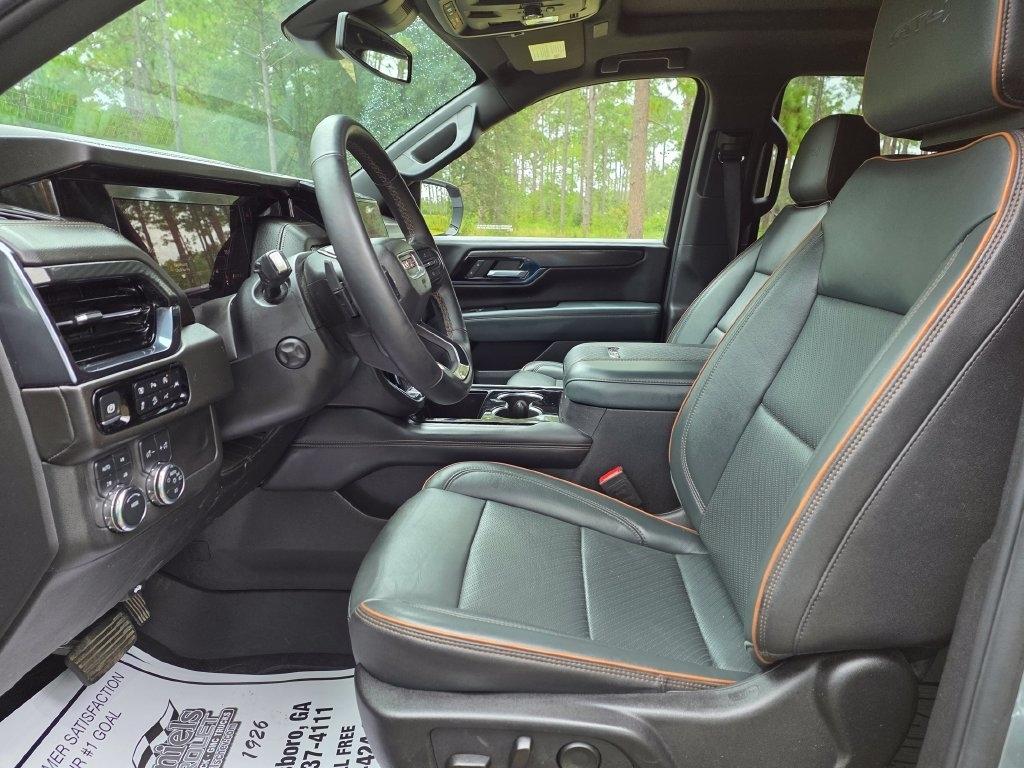 GMC Yukon 4WD 4dr AT4 2025