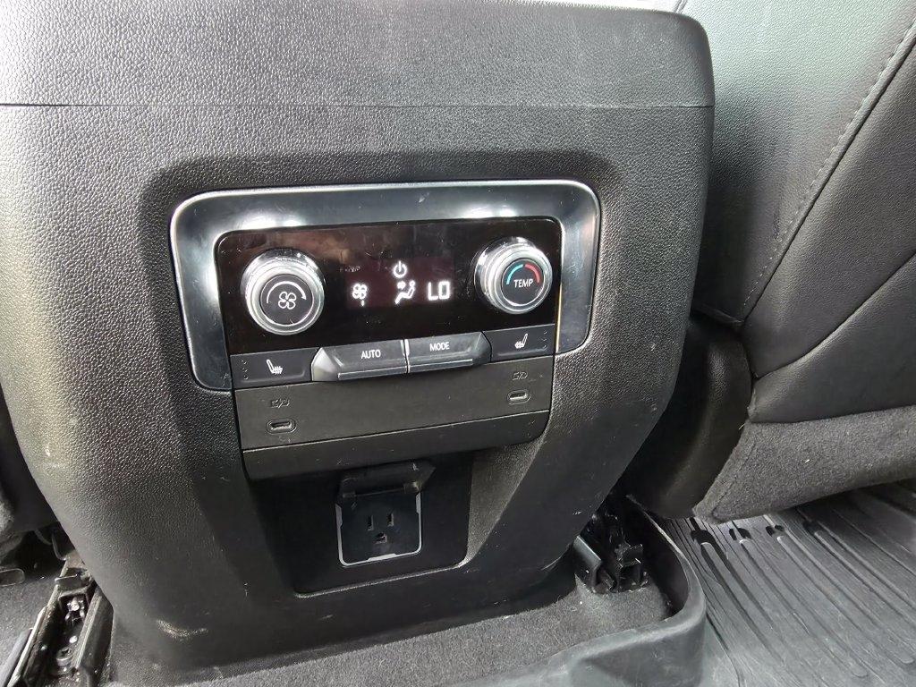 GMC Yukon 4WD 4dr AT4 2025
