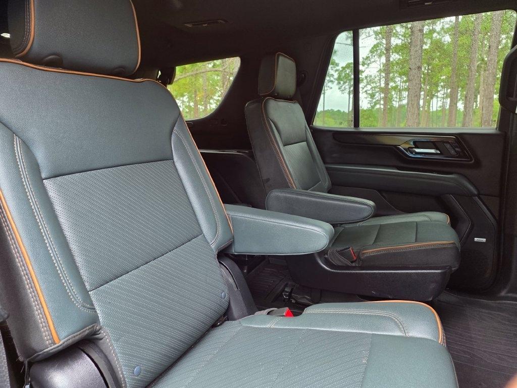 GMC Yukon 4WD 4dr AT4 2025