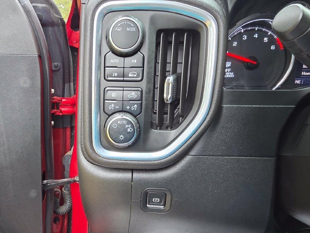 Chevrolet Silverado 1500 LTD 4WD Crew Cab 147" RST 2022