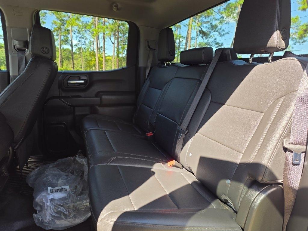 Chevrolet Silverado 1500 2WD Crew Cab 147" Work Truck 2025