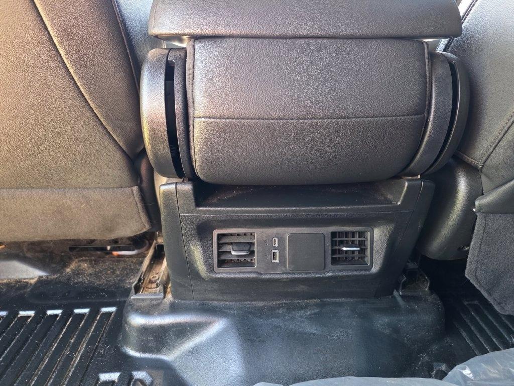 Chevrolet Silverado 1500 2WD Crew Cab 147" Work Truck 2025