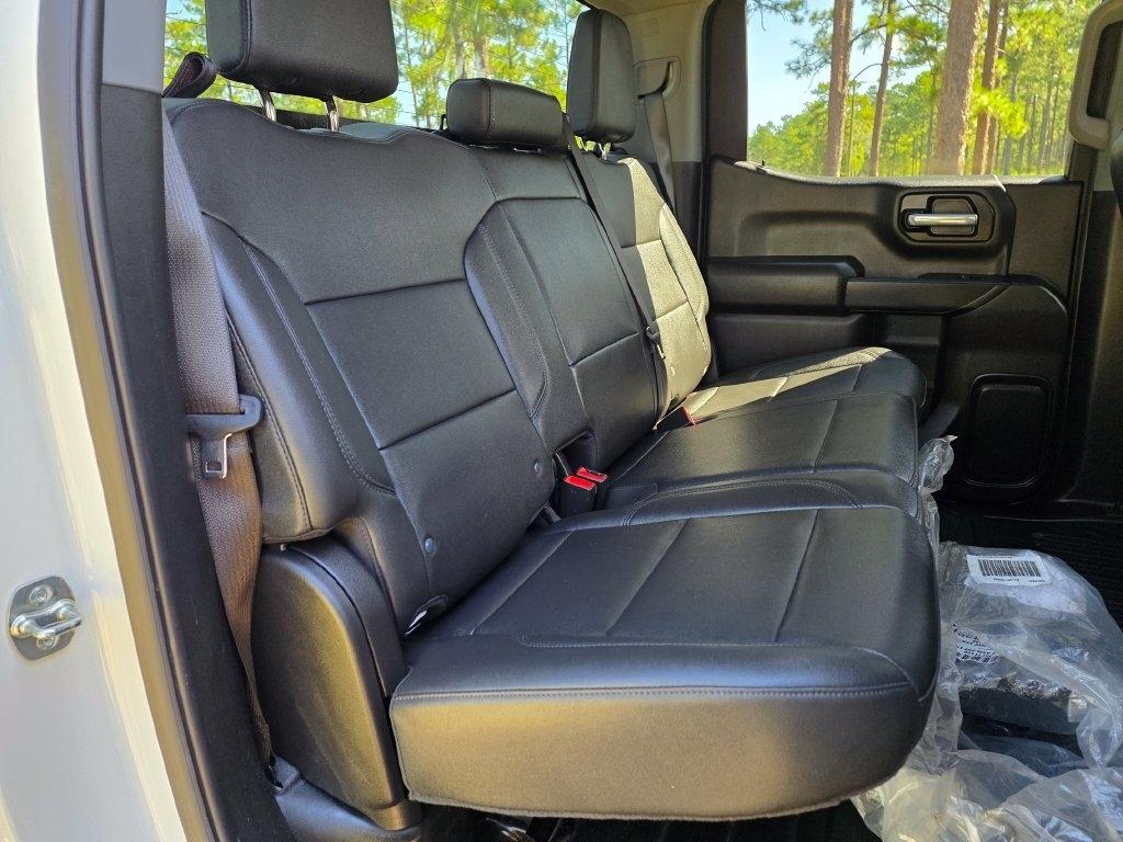 Chevrolet Silverado 1500 2WD Crew Cab 147" Work Truck 2025