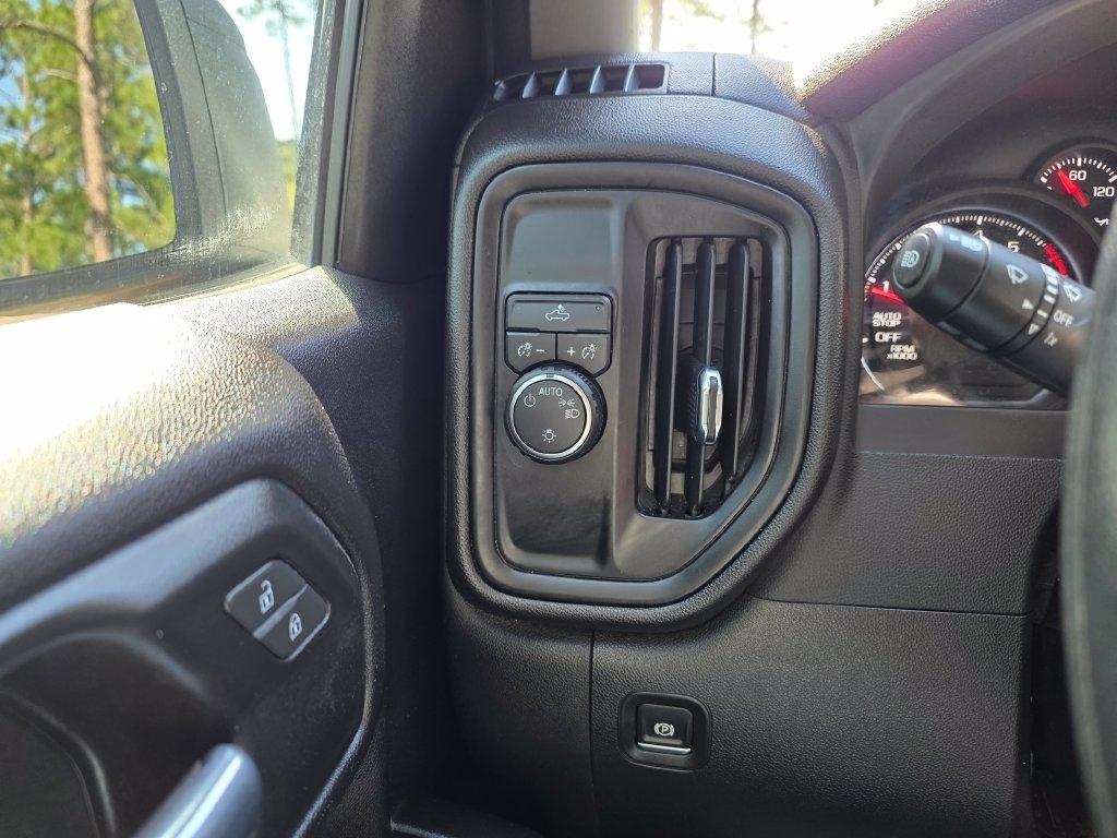 Chevrolet Silverado 1500 2WD Crew Cab 147" Work Truck 2025