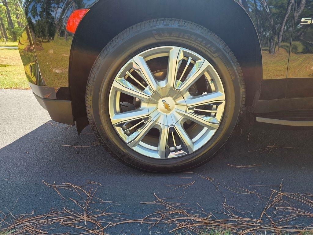 Chevrolet Suburban 2WD 4dr High Country 2022