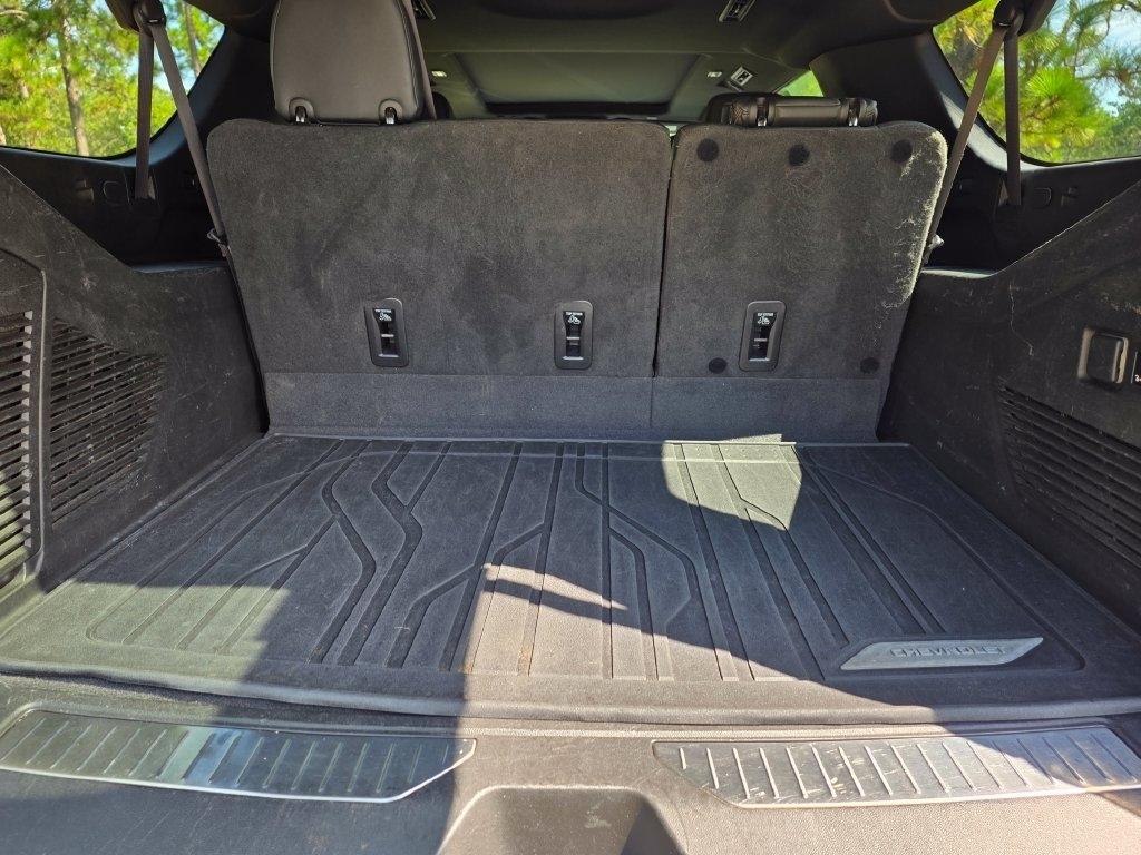 Chevrolet Suburban 2WD 4dr High Country 2022