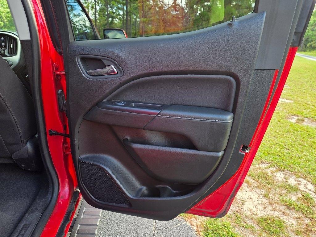 GMC Canyon 4WD Crew Cab 128" SLE 2020