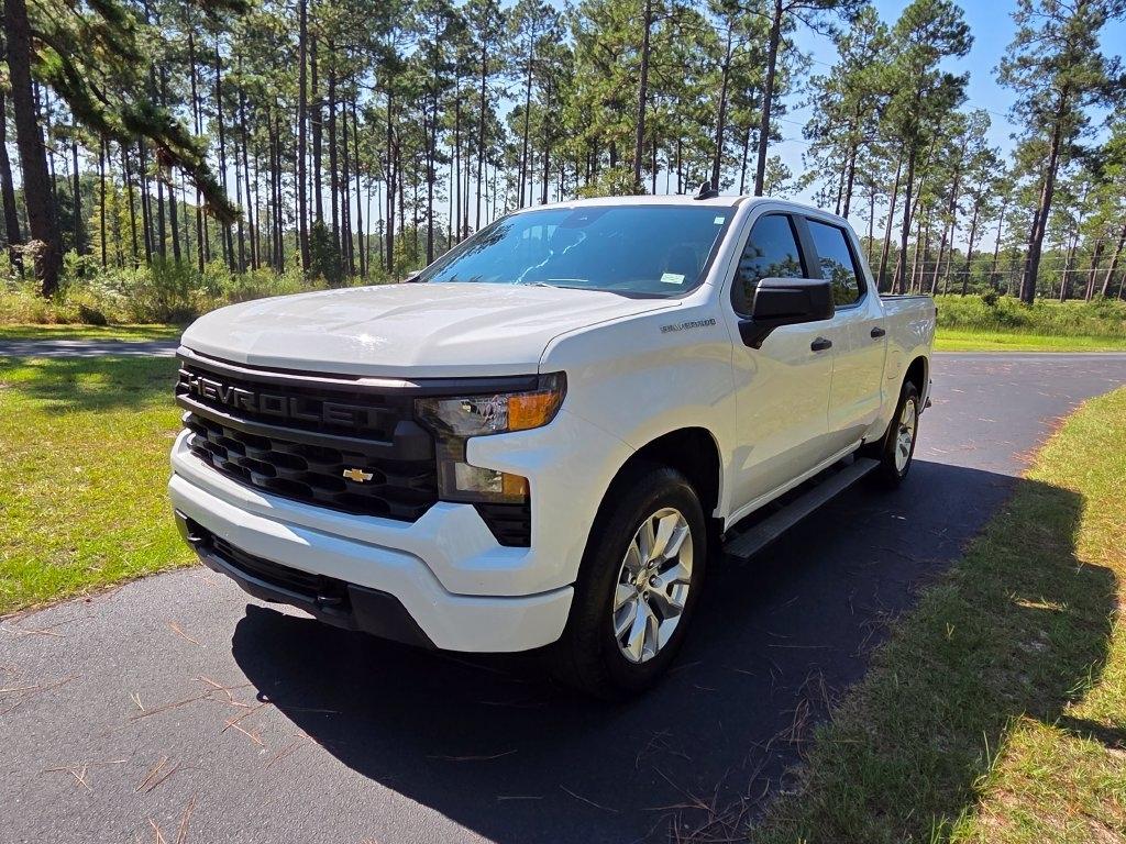 Chevrolet Silverado 1500 2WD Crew Cab 147" Custom 2024