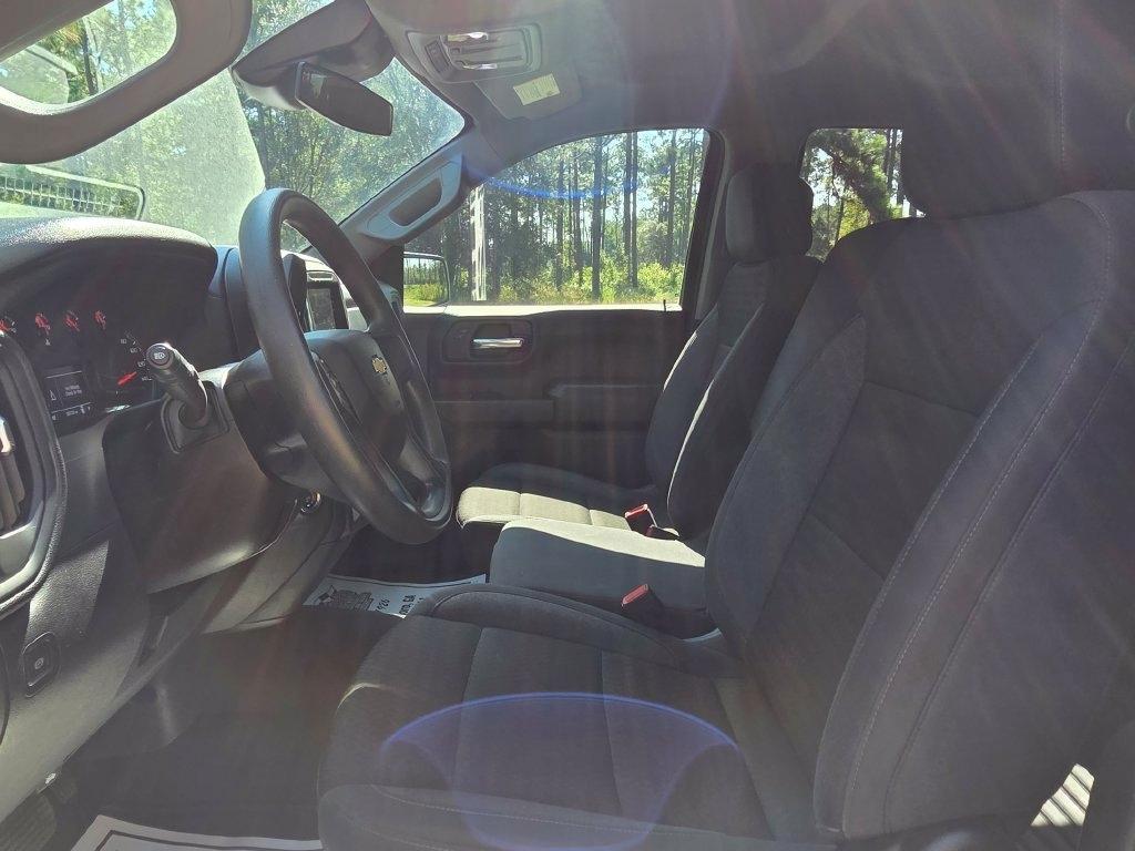 Chevrolet Silverado 1500 2WD Crew Cab 147" Custom 2024