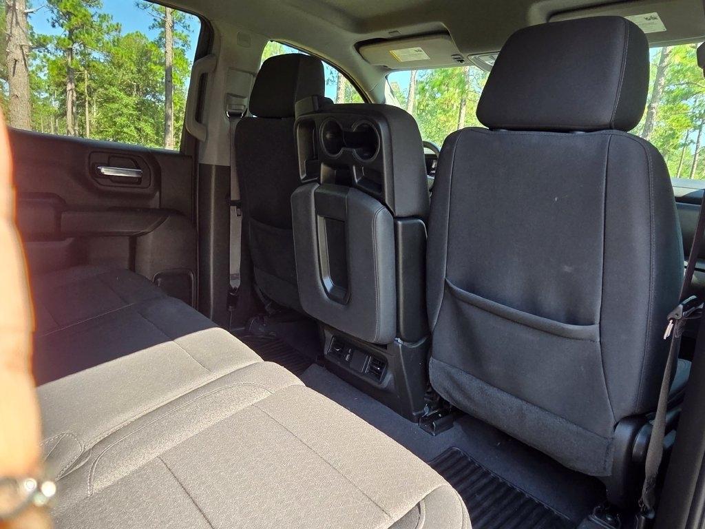 Chevrolet Silverado 1500 2WD Crew Cab 147" Custom 2024