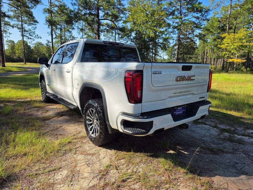 GMC Sierra 1500 4WD Crew Cab 147" AT4 2021
