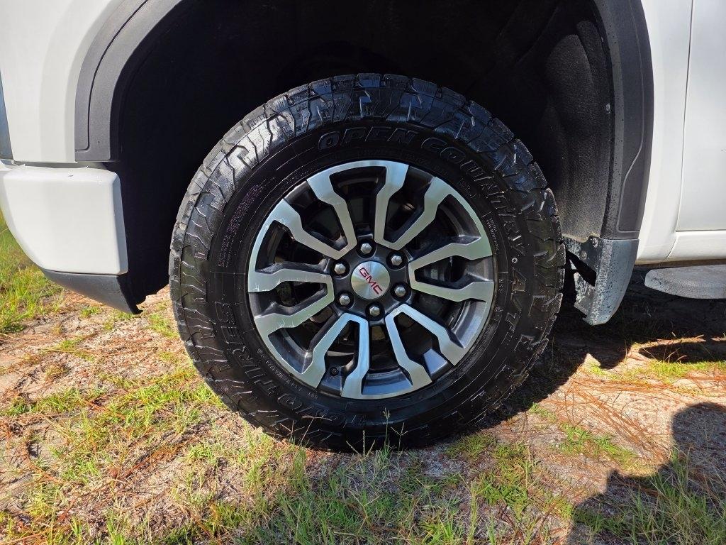 GMC Sierra 1500 4WD Crew Cab 147" AT4 2021