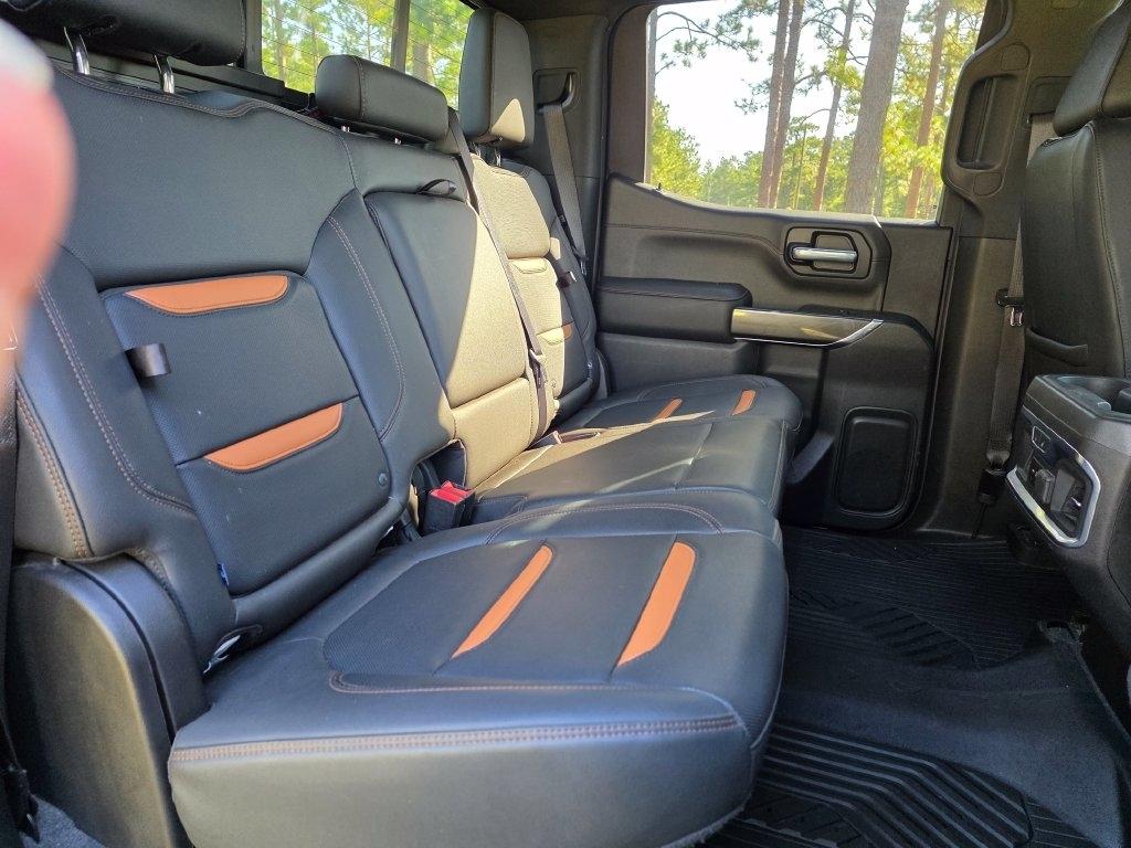 GMC Sierra 1500 4WD Crew Cab 147" AT4 2021