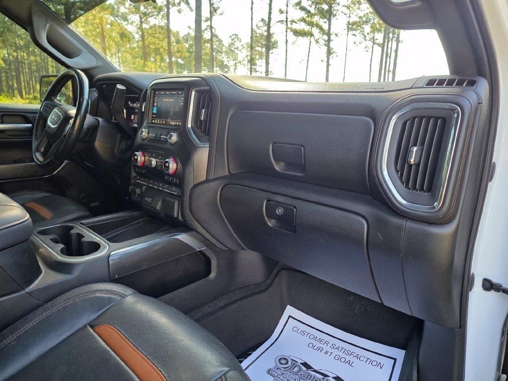 GMC Sierra 1500 4WD Crew Cab 147" AT4 2021