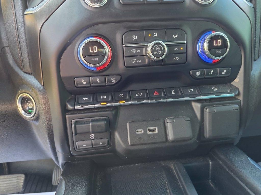 GMC Sierra 1500 4WD Crew Cab 147" AT4 2021