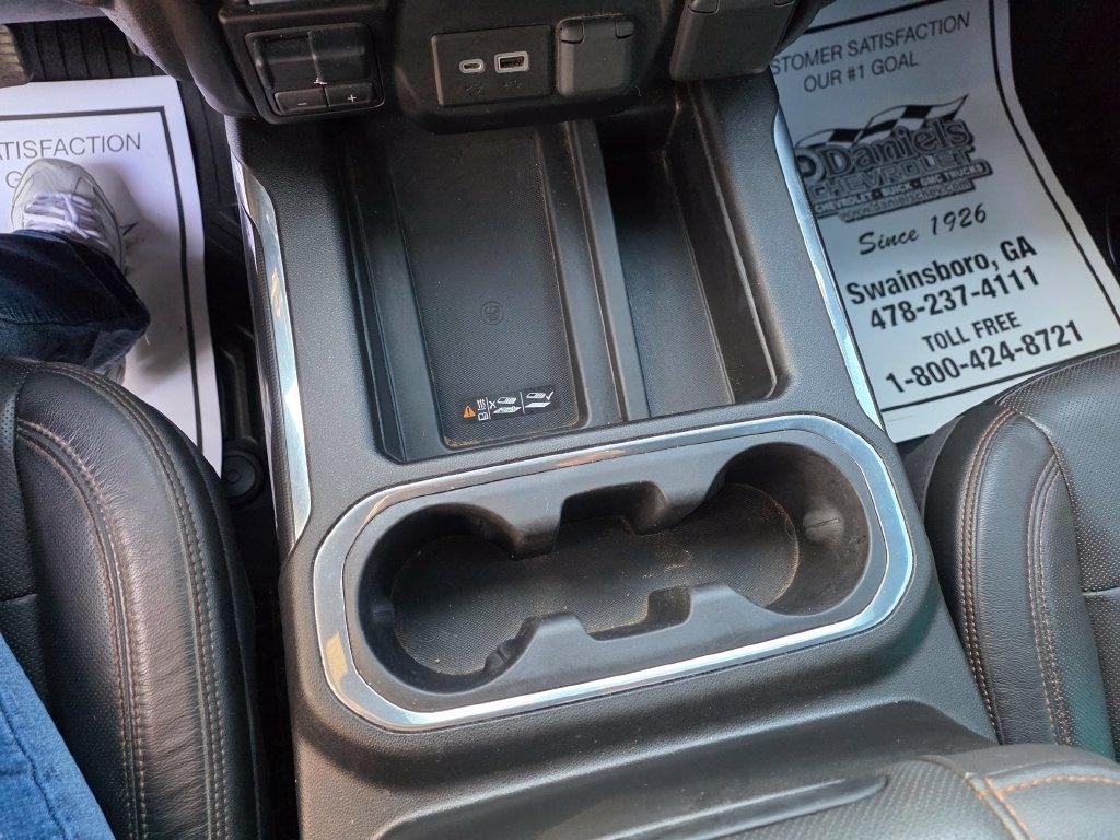 GMC Sierra 1500 4WD Crew Cab 147" AT4 2021