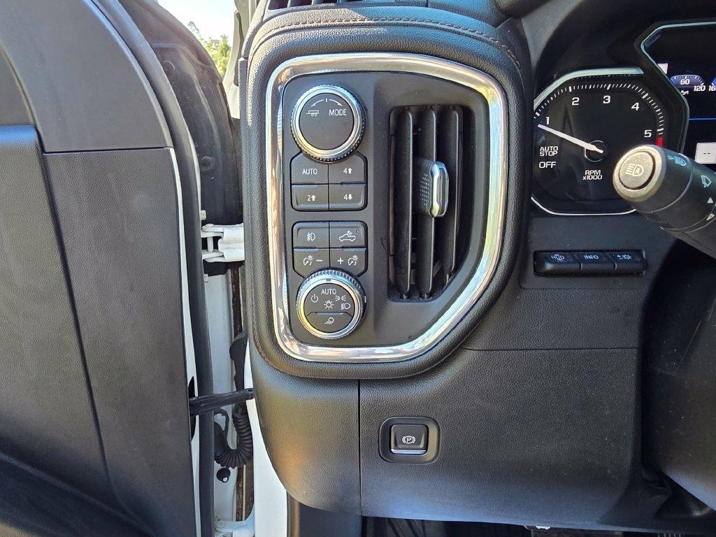 GMC Sierra 1500 4WD Crew Cab 147" AT4 2021