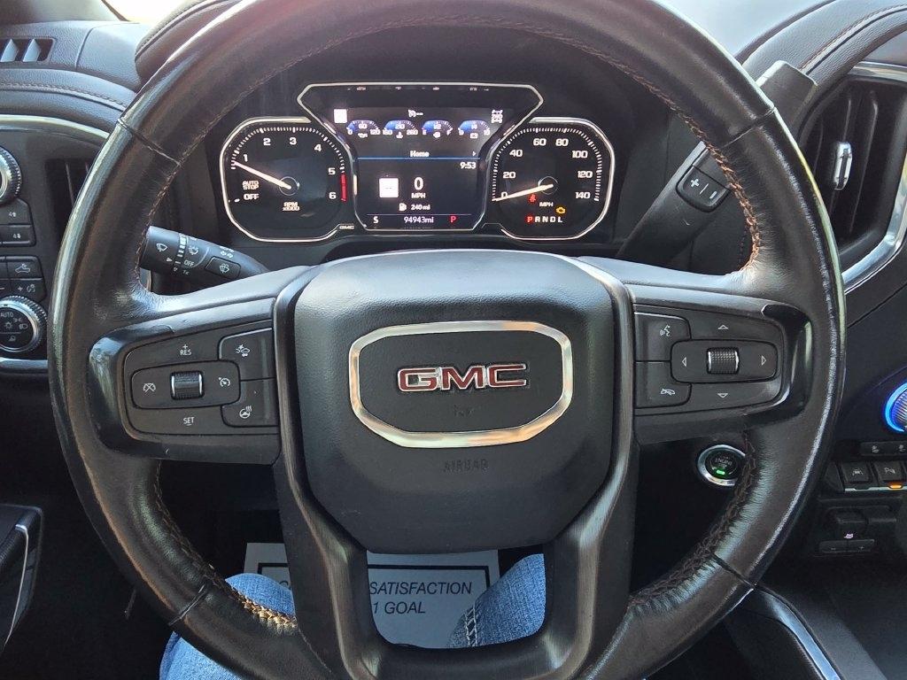 GMC Sierra 1500 4WD Crew Cab 147" AT4 2021