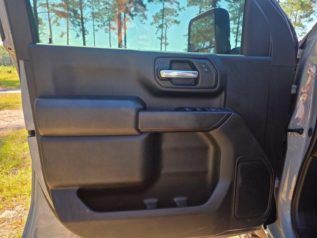 GMC Sierra 2500HD 4WD Crew Cab 159" Pro 2024