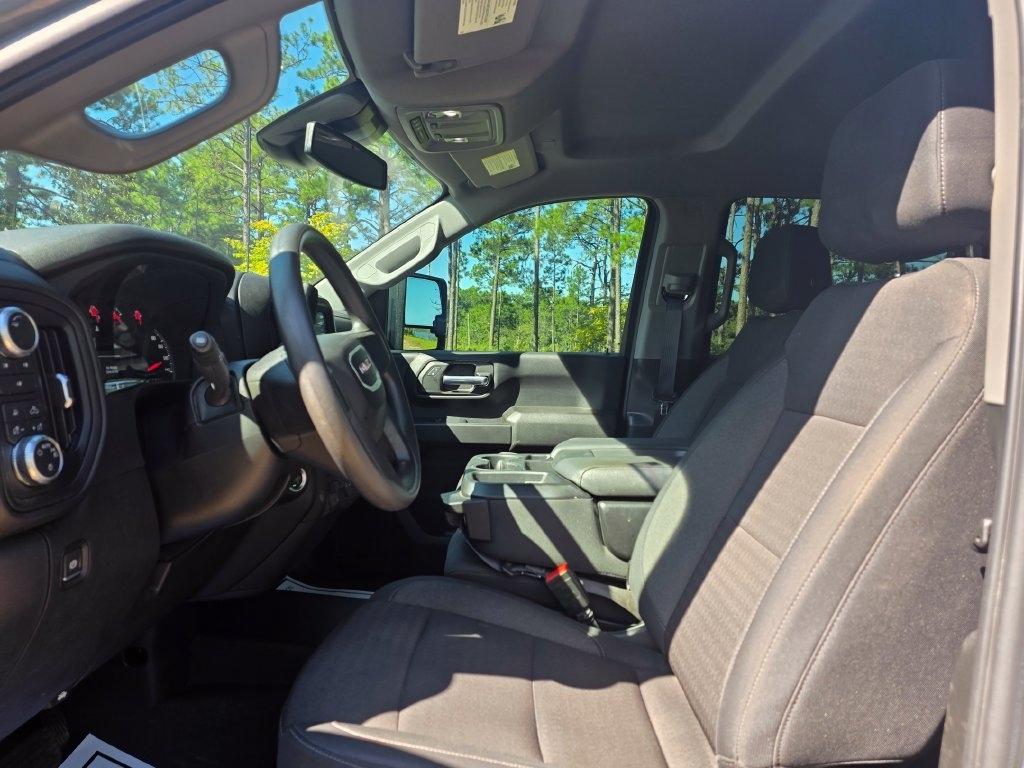GMC Sierra 2500HD 4WD Crew Cab 159" Pro 2024
