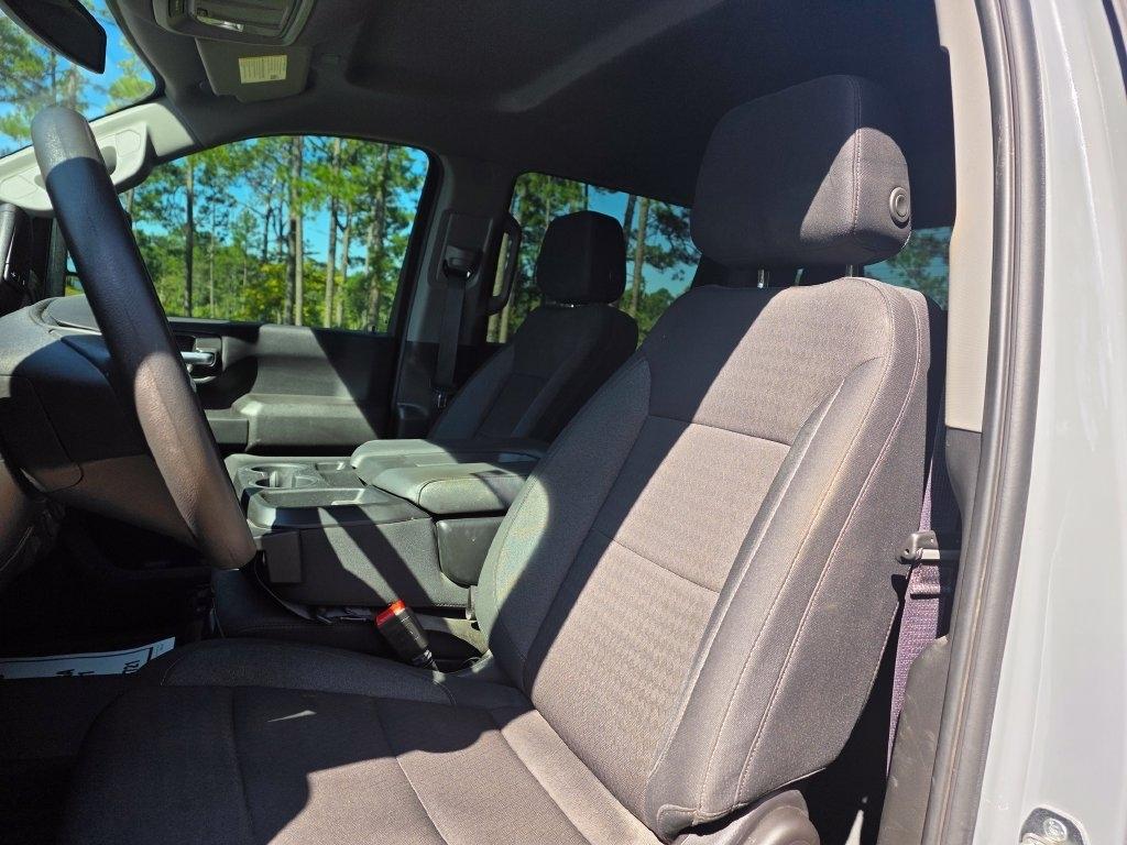 GMC Sierra 2500HD 4WD Crew Cab 159" Pro 2024