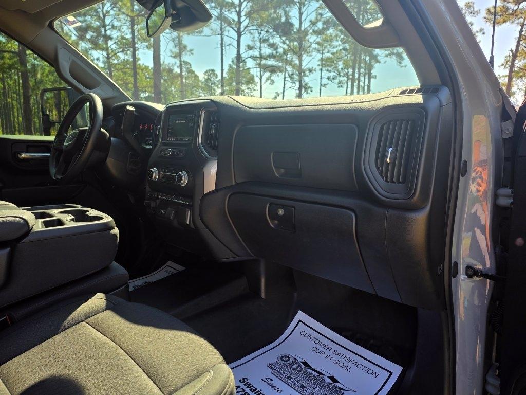 GMC Sierra 2500HD 4WD Crew Cab 159" Pro 2024