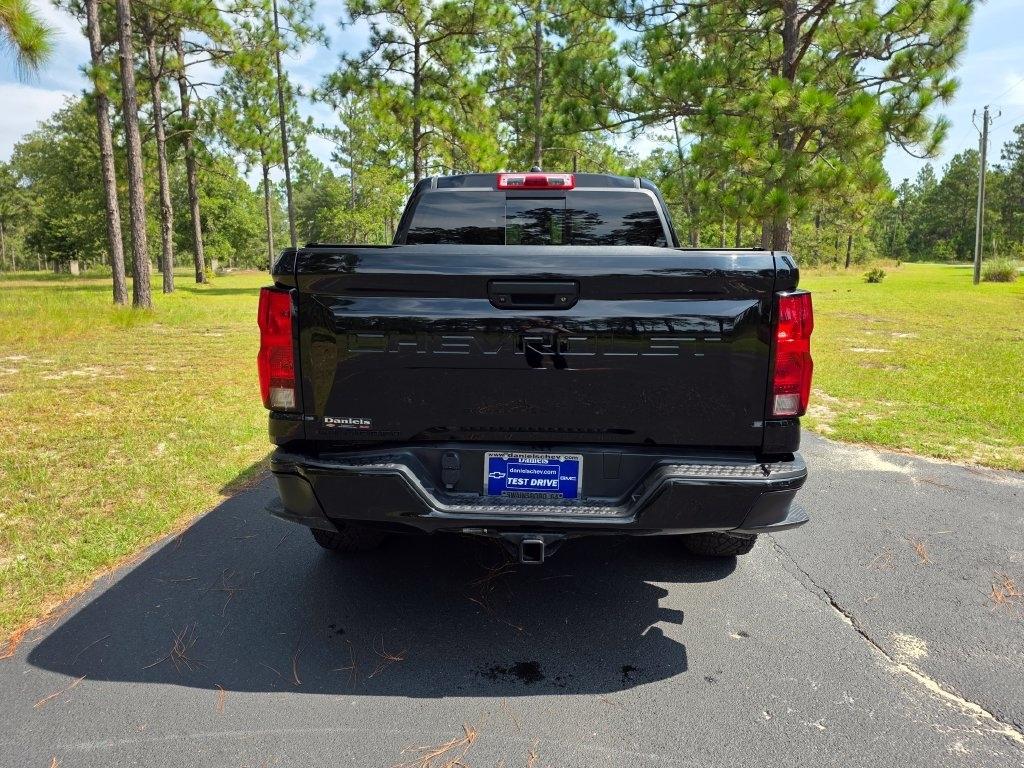 Chevrolet Colorado 4WD Crew Cab Trail Boss 2024