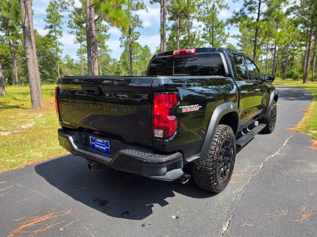 Chevrolet Colorado 4WD Crew Cab Trail Boss 2024