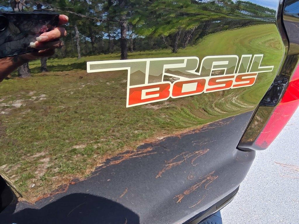 Chevrolet Colorado 4WD Crew Cab Trail Boss 2024