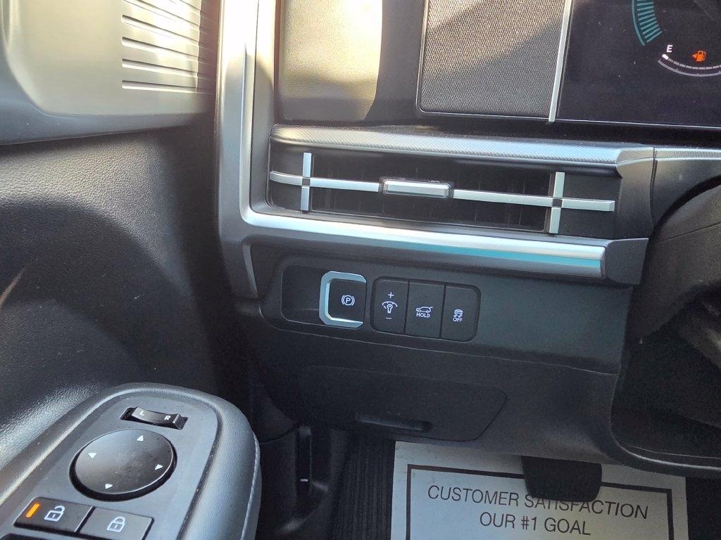 Hyundai Santa Fe SEL FWD 2026