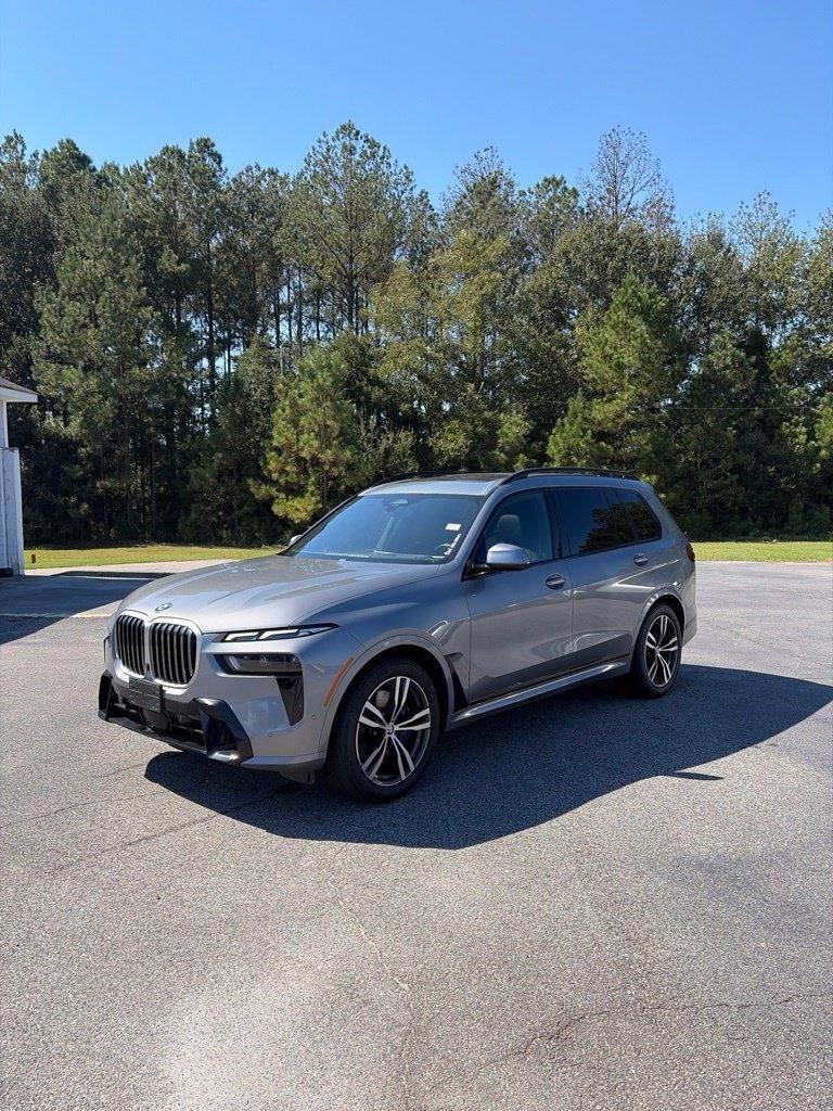 2023 BMW X7 xDrive40i Sports Activity Vehicle