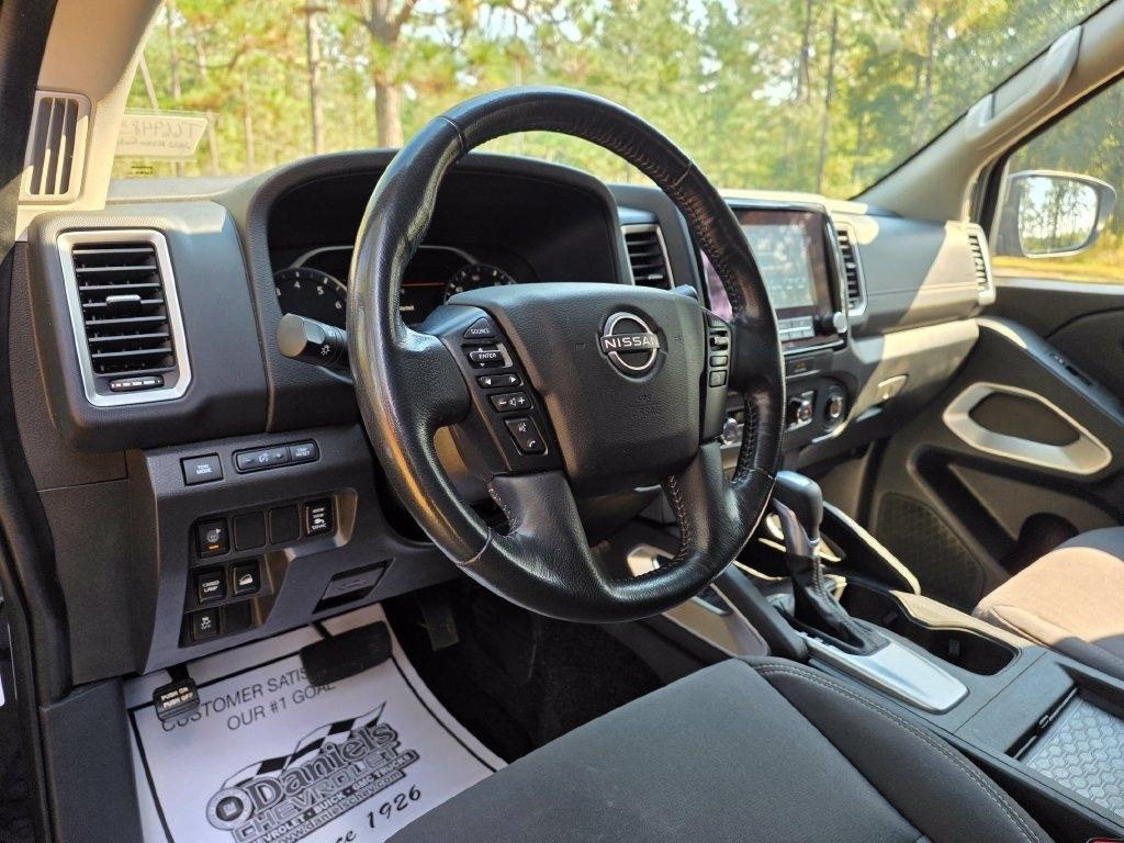 Nissan Frontier Crew Cab 4x4 PRO-4X Auto 2022