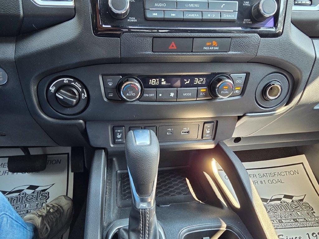 Nissan Frontier Crew Cab 4x4 PRO-4X Auto 2022