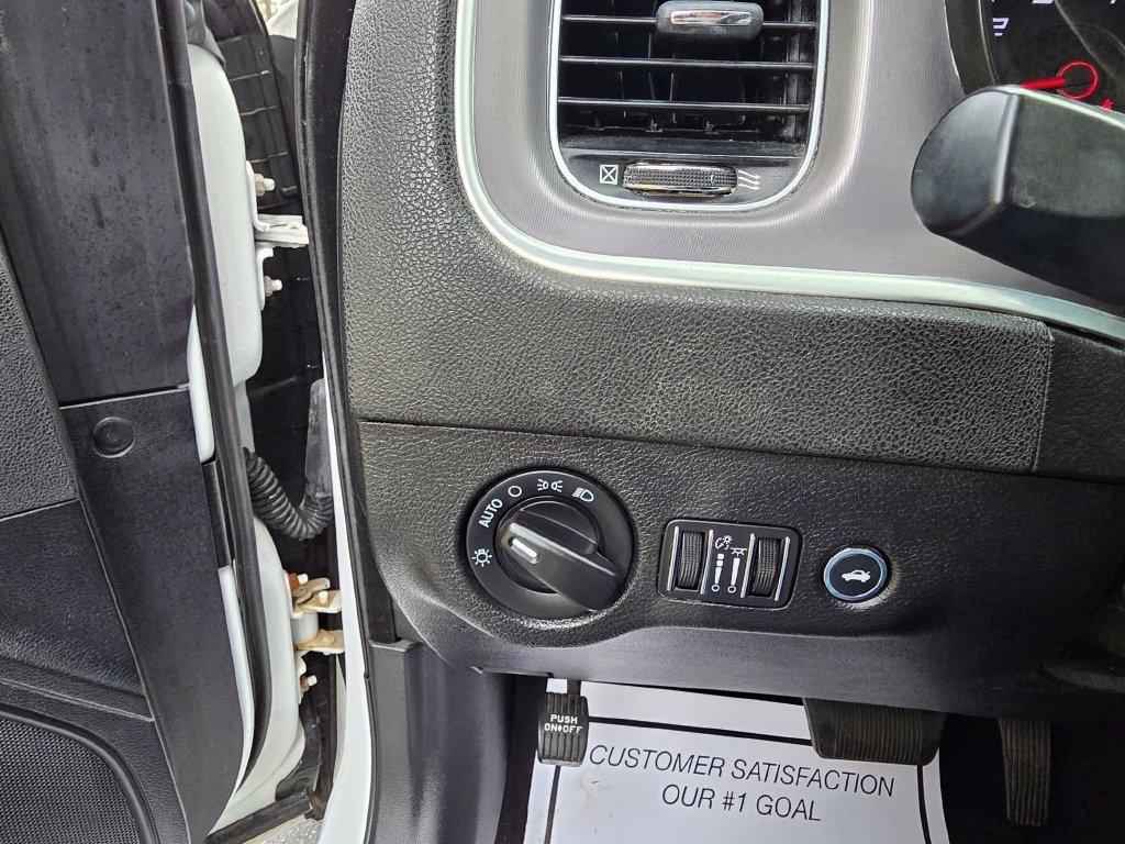 Dodge Charger SXT RWD 2022