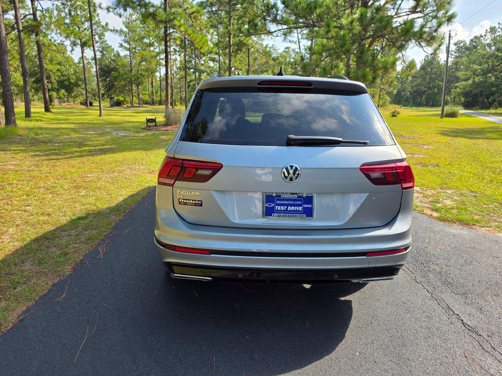 Volkswagen Tiguan 2.0T SE R-Line Black FWD 2021