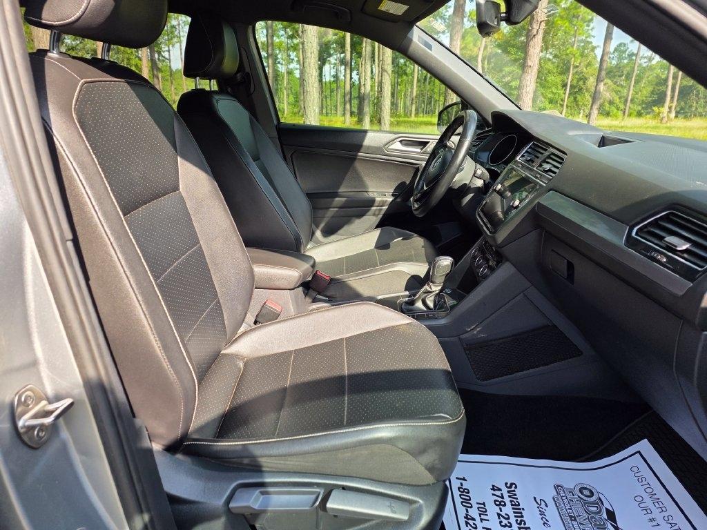 Volkswagen Tiguan 2.0T SE R-Line Black FWD 2021